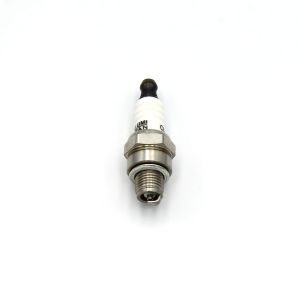 Small Engine Spark Plug Excellent Performance CMR7A Original Factory Auto Plug