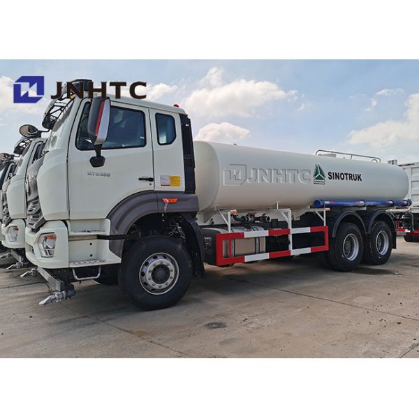 Quality Sinotruk Hohan 1000l Water Sprinkling Truck 4X2 Drive Wheel wholesale