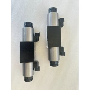 Industrial Dg4V Hydraulic Solenoid Directional Valve with Carbon Steel material