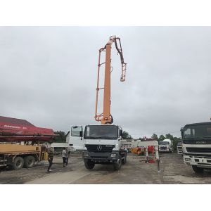 CE 33m Used Concrete Pump Truck Ensuring Safety And Reliability Boom System