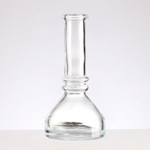 Clear Unique Triangular Long Neck Glass Bottle Large Capacity Whisky Vodka 750ml