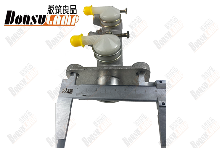 Brake Master Cylinder Assembly of Auto Parts ALL OEM 8-97033640-0 8970336400