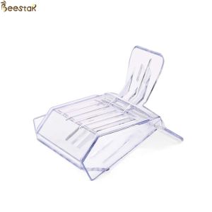 High Quality Transparent Queen Clip Catcher Queen Introduction Cage For