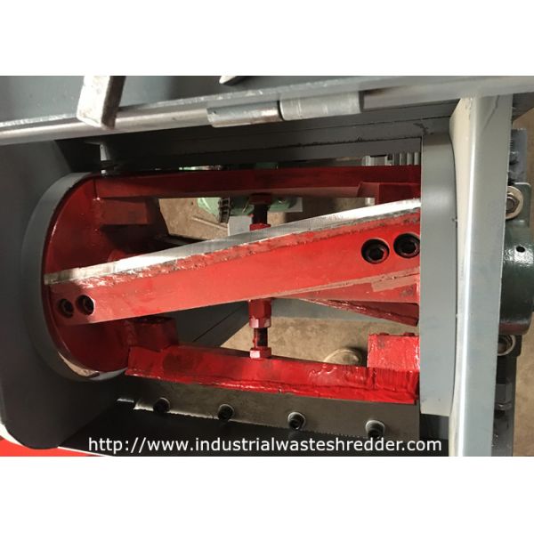 Rotary Blades Rag Shredder Defective Sanitary Napkin Diapers Recycling Cutting Machine