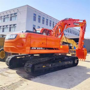 Good Condition Doosan DX225LC Excavator in South Korea Shipping Size 9506x2990x2