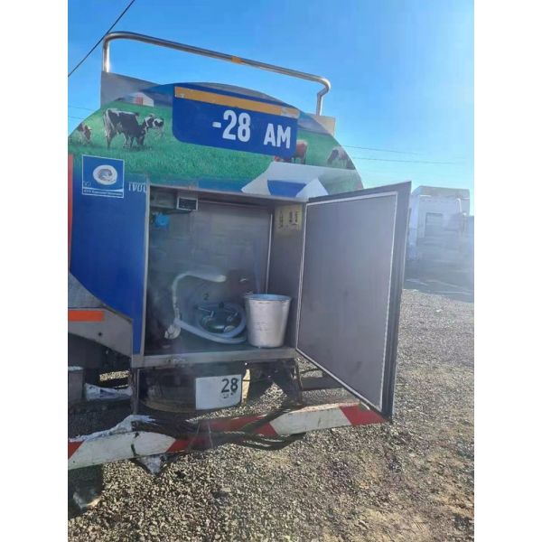 Large Capacity Bulk Milk Cooling Tank with Refrigeration System