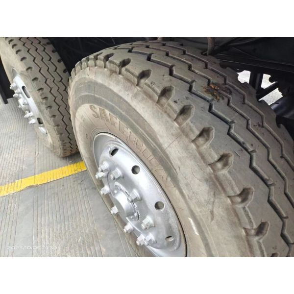 Xcmg Mobile Truck Crane 50 Tons Good Condition After-sales Service Yellow in 2012