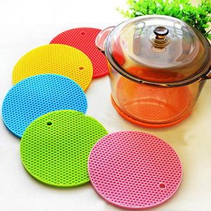 Cheap Multipurpose Round Honeycomb Silicone Pot Holders Colorful Silicone Table Mat for sale