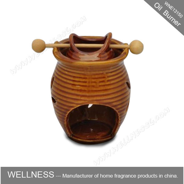 Quality Classic Design Decorative Scented Oil Burners Ceramic Vase Shaped For Office wholesale