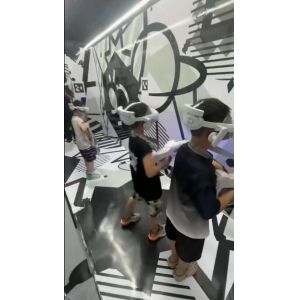 XR SPACE ADVENTURE Virtual Reality LBE 8 Players Per Batch