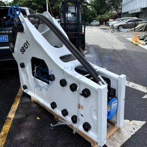 SOOSAN SB131 SB100 SB121Hydraulic Breaker Open Type Triangular Weight 40-45T