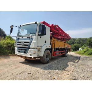 37M Used Concrete Pump Truck with Vibrating Amplitude of 2.6mm and Flexible