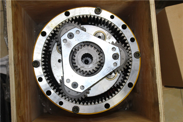 R130-7 31N4-10140 Swing Gearbox For Hydundai Excavator Swing Reduction Gear