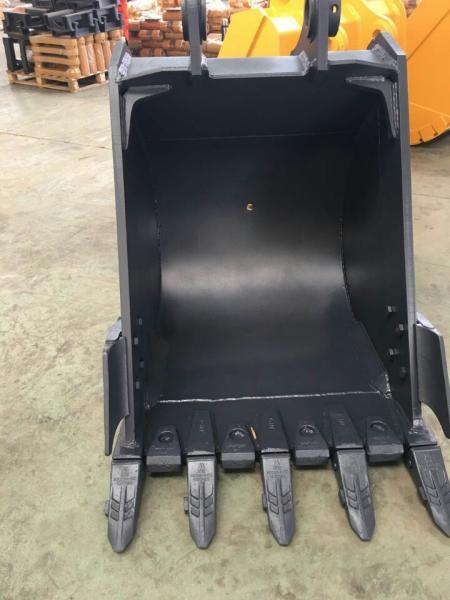 Quality JCB JS130 Excavator Rock Bucket With Bucket Teeth And Pins Adapter Side Cutters wholesale