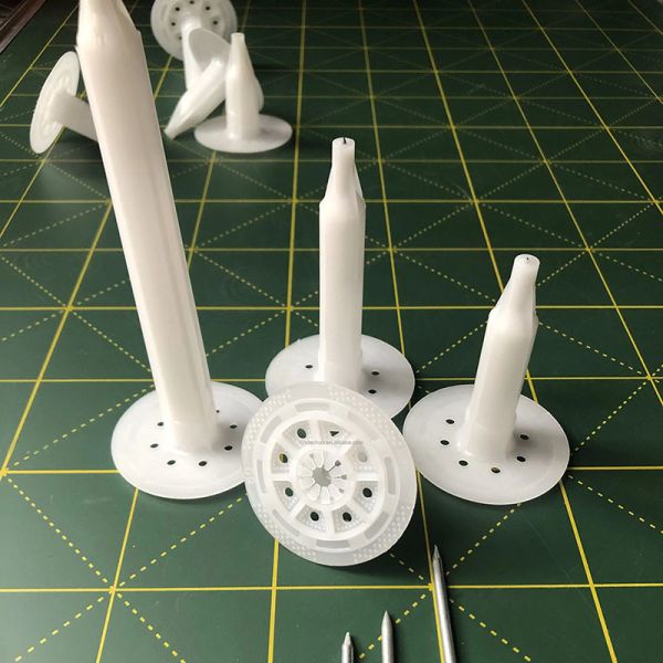 Customizable White Spiral Shank Insulation Anchor For Securely Attaching Boards