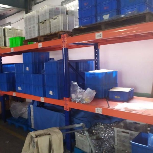 Customized Industrial Metal Warehouse Racking Pallet Racking System 500kgs-2500kgs/Shelf
