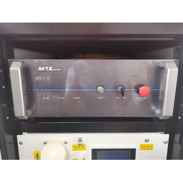 Quality Auto Wire Feeder Handheld Laser Welder 120mm/S 2000W CW Fiber Laser Welding Machine wholesale