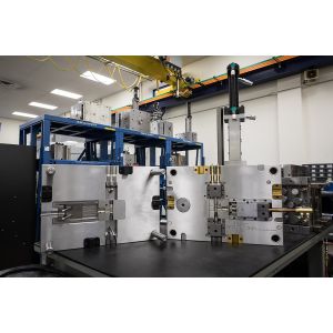 ODM OEM Plastic Injection Mold with Hot/Cold Runner System for Plastic Parts