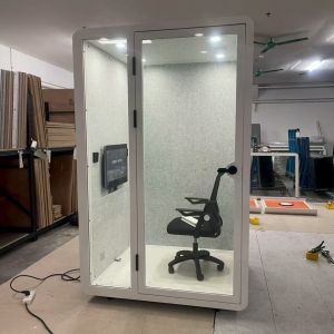 Portable Soundproof Booth with High Sound Insulation and LED Lighting for Office