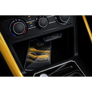 Volkswagen Petrol Car POLO 1.5L Gasoline Engine With Thoughtful Design And