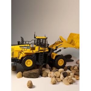 1/50 Komatsu WA600 Wheel Loader Alloy Diecast Model Construction Vehicle UH