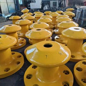 Cheap 750KN Pillar Type Cast Iron Port Marine Bollards Polished Dock Mooring for sale