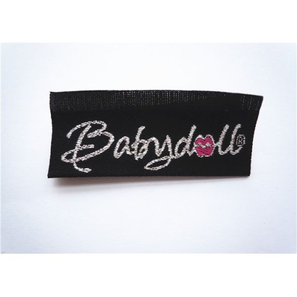Quality Fabric Sewing Clothing Label Tags Embroidered Labels Customized wholesale
