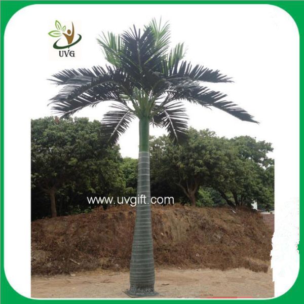 Quality UVG PTR024 outdoor artificial date palm tree with silk leaves for beach landscaping wholesale