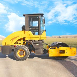 High Performance Road Machinery Vibratory Road Roller 5ton Single Smooth Drum