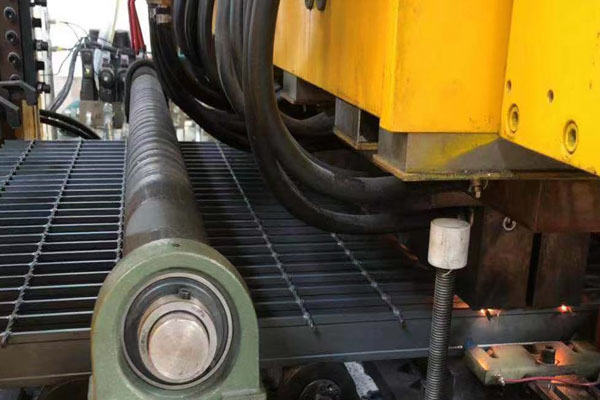 I shaped steel grating