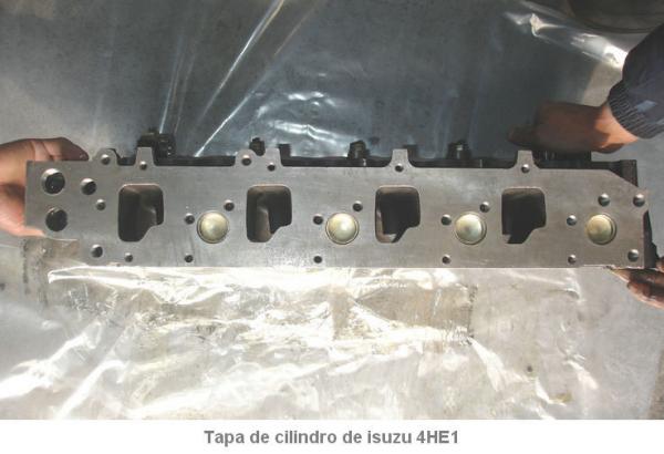 Quality Tapa De Cilindro Remanufactured Cylinder Heads De Isuzu 4he1 Motor Culata 4he1 Cylinder Block wholesale