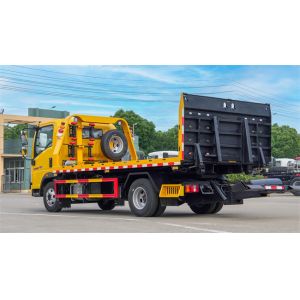 Howo Truck Price 4x2 4ton Universal Remote Control Tow Truck