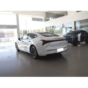 Neta S Electric Mobile Car 715Km Left Steering Rear Drive Large Version 185km/h