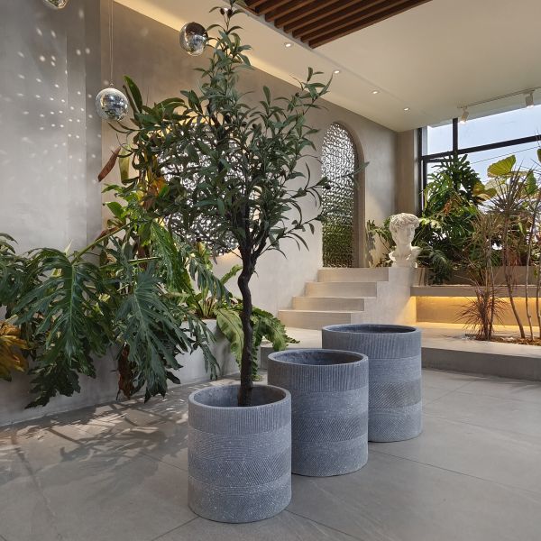 Hand Carve Finishing Fiber Clay Planter D300*H270 With Drainage Holes