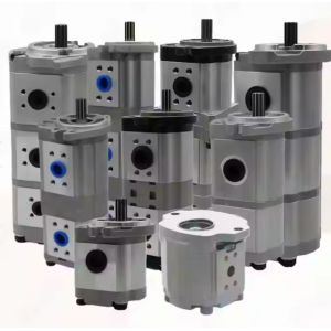 Hydraulic Triple Pump 705-41-08090 Pilot Pump For PC40-7C PC50UU-2E Excavator