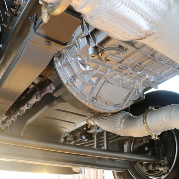 430HP 6X4 HOWO CNG/LNG Tractor Truck Gas Tractor Head for Port Transportation ABS Antilock Braking System Safeguarded