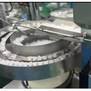 Automatic Euro Cap Assembly Machine For Pull-ring Folding And Broken Caps Fast
