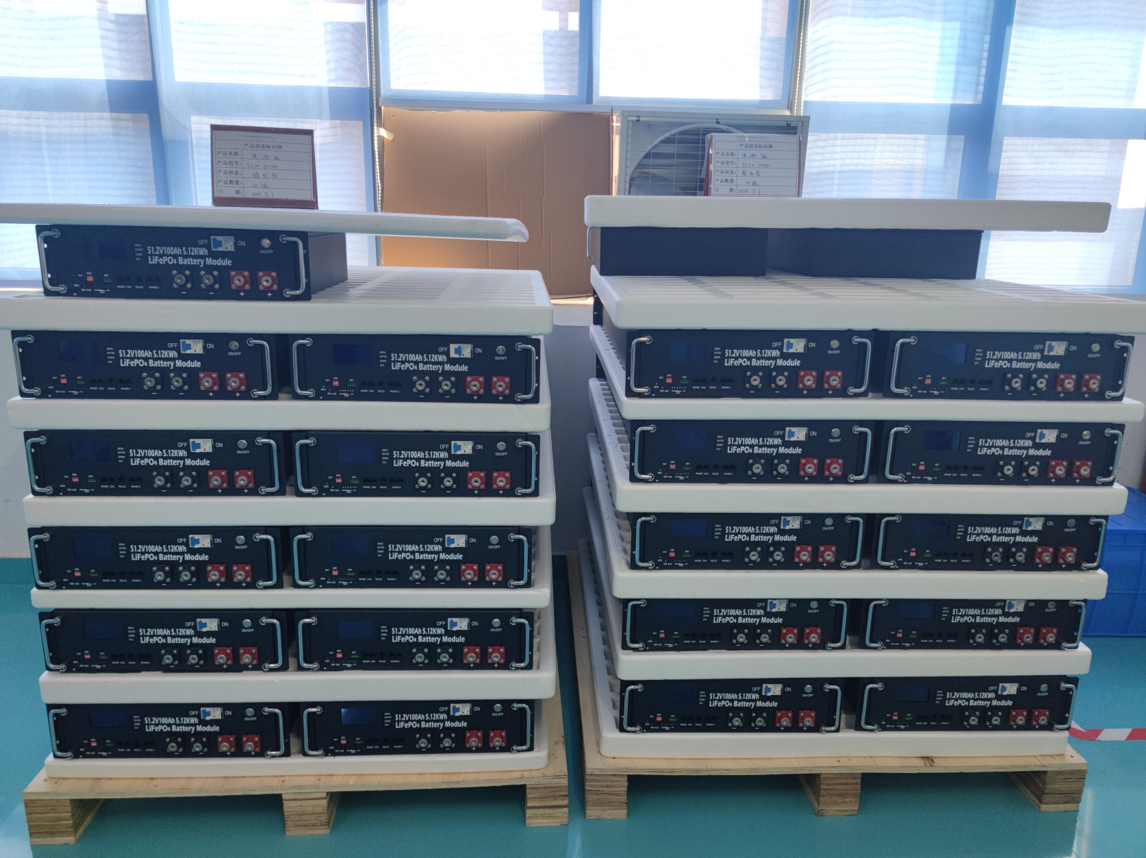 48V Household Energy Storage 200Ah Lithium-Iron-Phosphate-Battery Long Lifespan and Optional LED Display