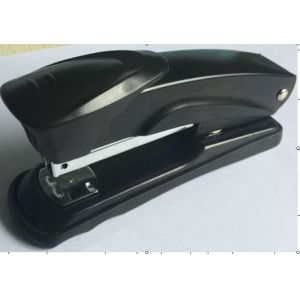 China New Design 20 Sheets Paper Capacity Black Metal Office Stapler For 24/6 26/6 Staples on sale