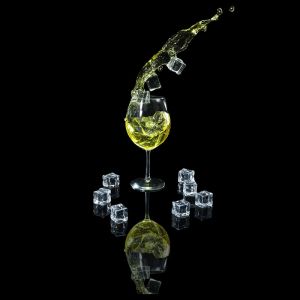 Commercial 220 KG Water Cooling Cube Ice Machine for Food Shop Customized Design