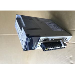 YASKAWA AC Industrial Servo Drives SGDS-02A01A 200W 50/60hz Frequency
