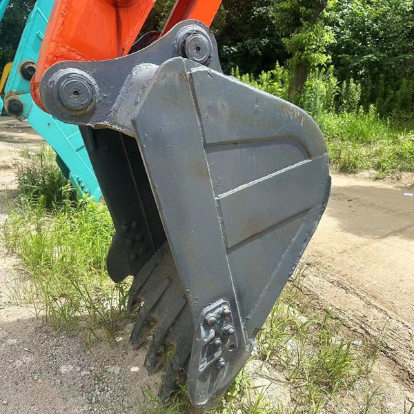 Hitachi ZX210-3 Used Crawler Excavator 0.9m3 Bucket Capacity 122kw 400L Fuel Tank