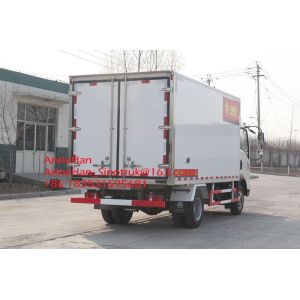 China Sinotruk Howo7 10T Refrigerator Freezer Truck 4x2 For Meat And Milk Transport on sale