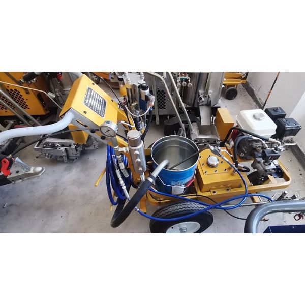 Airless Cold Paint Gas Powered Line Striper Parking Line Painting Machine Single