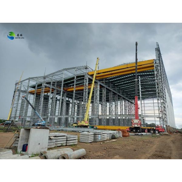 Quality 10 Percent Roof Pitch Steel Structure Warehouse with Sandwich Panel Heat Insulation and Sa 2.5 Sand Blasting wholesale