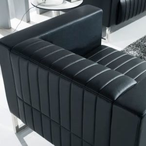 Comfortable Single Leather Sofa Black Sponge Material Metal Leg