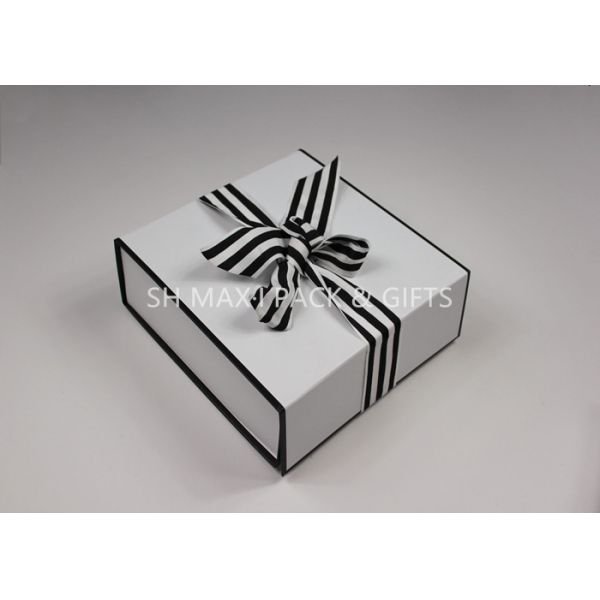 Quality Lightweight Folding White Chipboard Boxes With Lids Big Ribbon Bow Custom Product Packaging wholesale