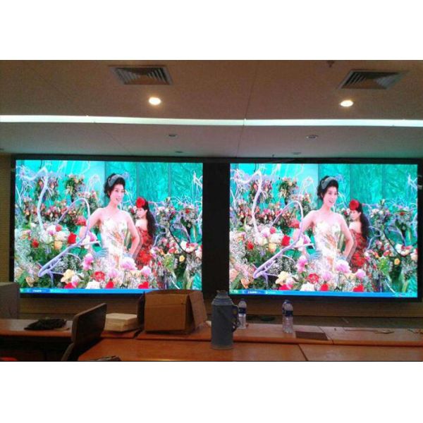 SMD2121 Indoor SMD LED Display 160000 dot/㎡ Density for showroom / Meeting / Shopping Mall