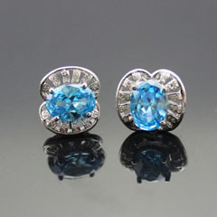 Sterling Silver Green Cubic Zircon Stud Earrings(E03)