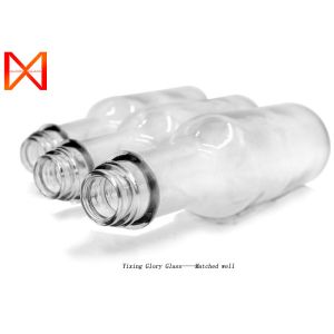 Cheap Refilled Hot Sauce Bottles For Canning Smooth Surface Tight Sealing Keep Fresh for sale